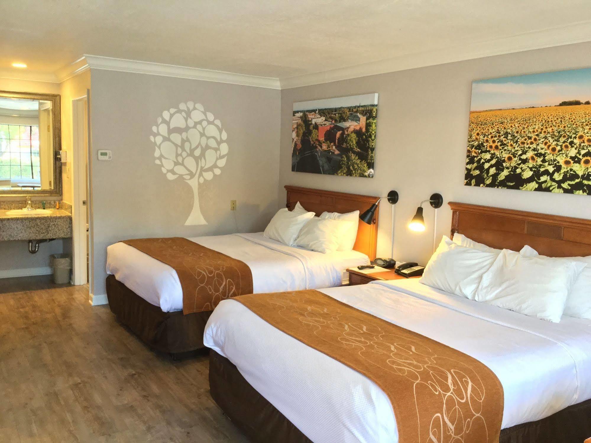 Journey Inn Woodland Ngoại thất bức ảnh